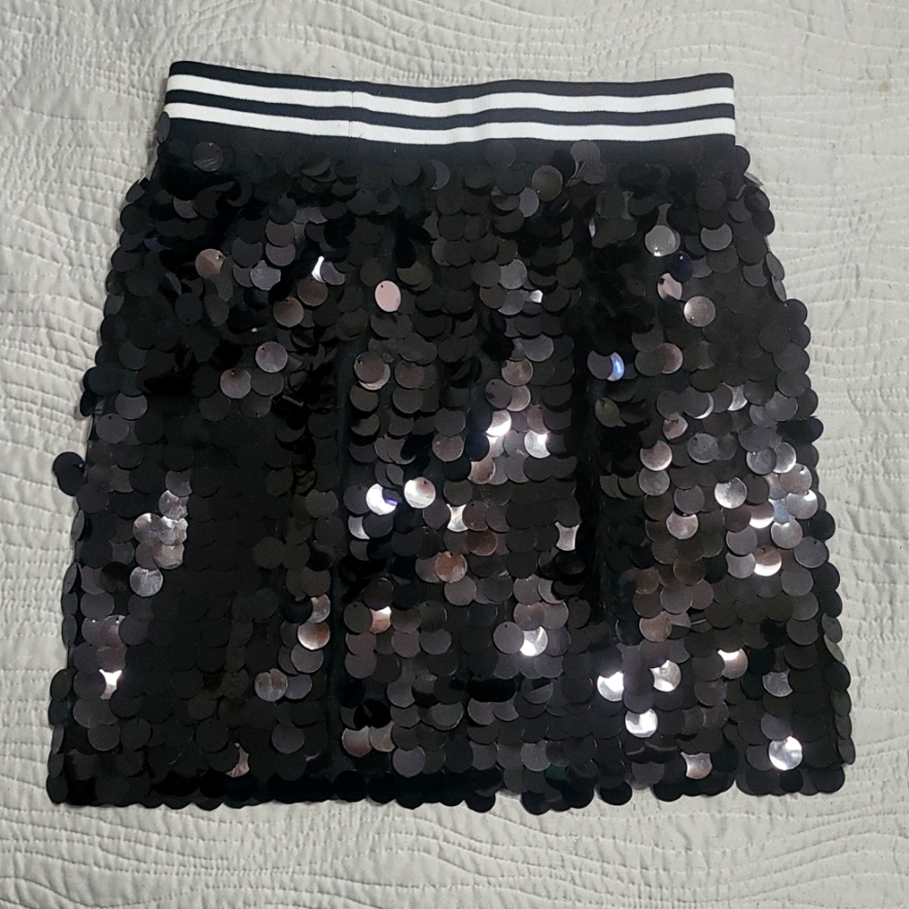 Black sequin skirt, small, never been worn